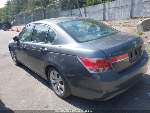 Photo 2 VIN: 1HGCP2F83BA148806 - HONDA ACCORD 