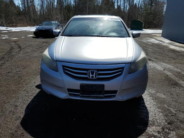 Photo 4 VIN: 1HGCP2F83BA801067 - HONDA ACCORD 