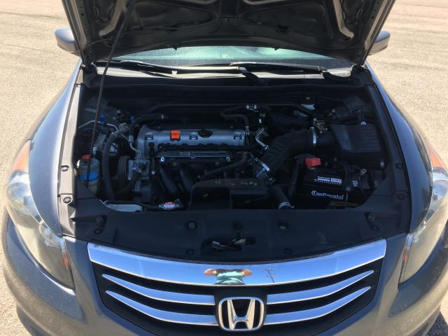 Photo 6 VIN: 1HGCP2F83CA031504 - HONDA ACCORD EXL 