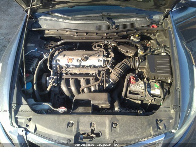 Photo 9 VIN: 1HGCP2F83CA035746 - HONDA ACCORD SDN 