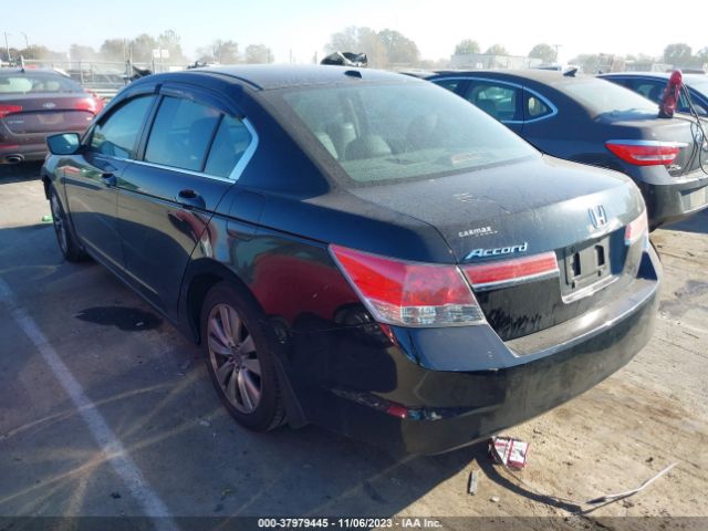 Photo 2 VIN: 1HGCP2F83CA166725 - HONDA ACCORD SDN 