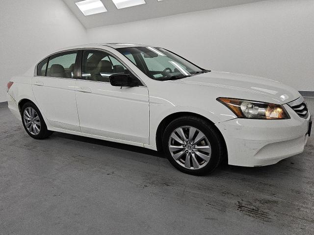 Photo 3 VIN: 1HGCP2F83CA177689 - HONDA ACCORD EXL 