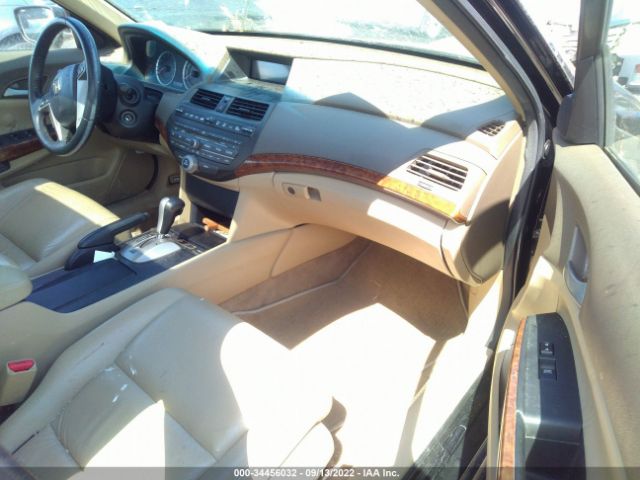 Photo 4 VIN: 1HGCP2F84AA013414 - HONDA ACCORD SDN 