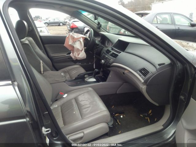 Photo 4 VIN: 1HGCP2F84AA082393 - HONDA ACCORD SDN 