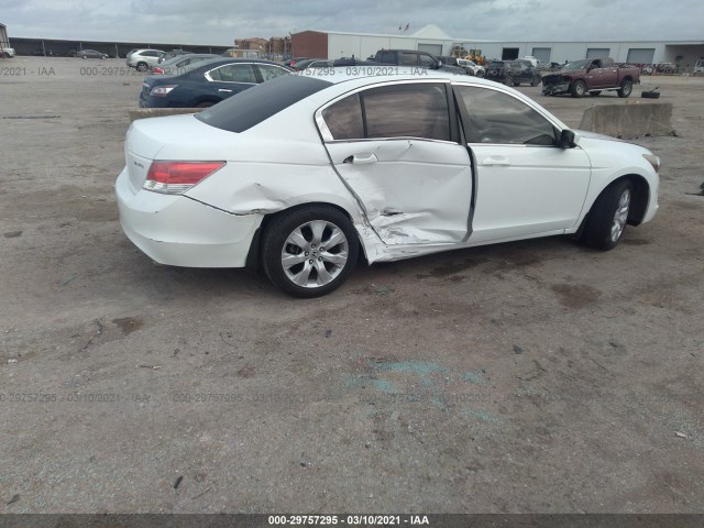 Photo 3 VIN: 1HGCP2F84AA093183 - HONDA ACCORD SDN 