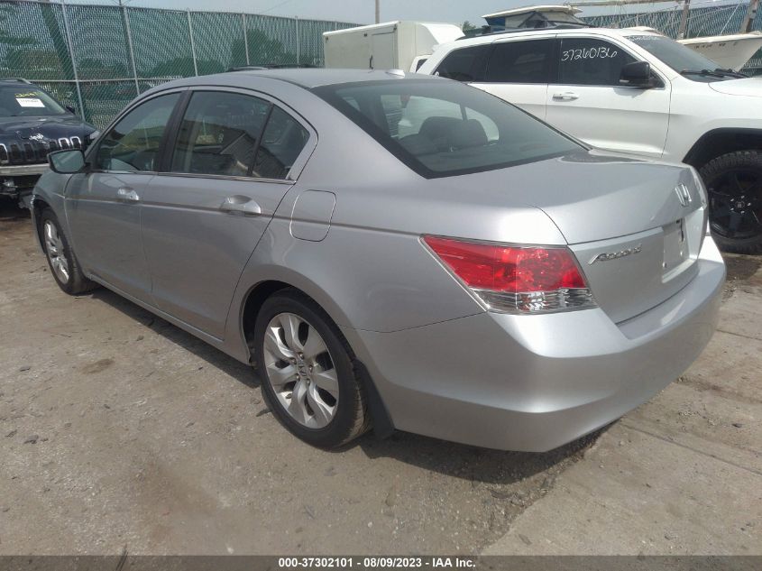 Photo 2 VIN: 1HGCP2F84AA170263 - HONDA ACCORD 