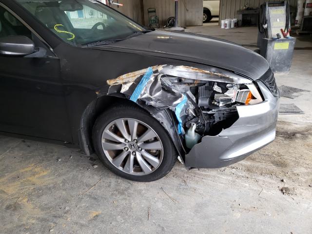 Photo 8 VIN: 1HGCP2F84BA010899 - HONDA ACCORD EXL 