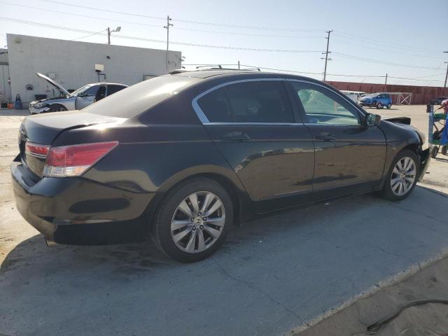 Photo 2 VIN: 1HGCP2F84BA053946 - HONDA ACCORD 