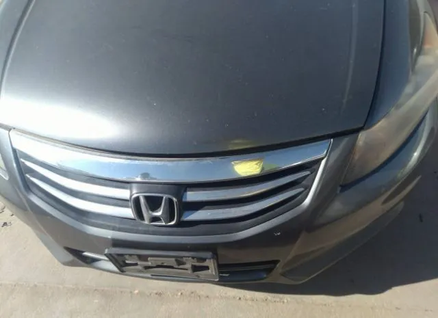 Photo 5 VIN: 1HGCP2F84BA092343 - HONDA ACCORD SDN 