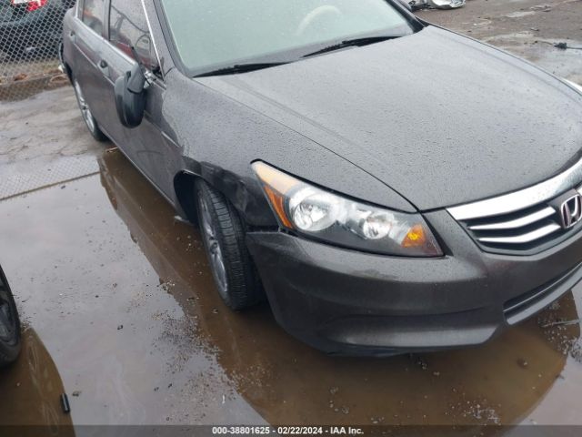 Photo 5 VIN: 1HGCP2F84BA126796 - HONDA ACCORD 