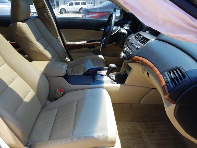 Photo 4 VIN: 1HGCP2F84BA139516 - HONDA ACCORD EXL 