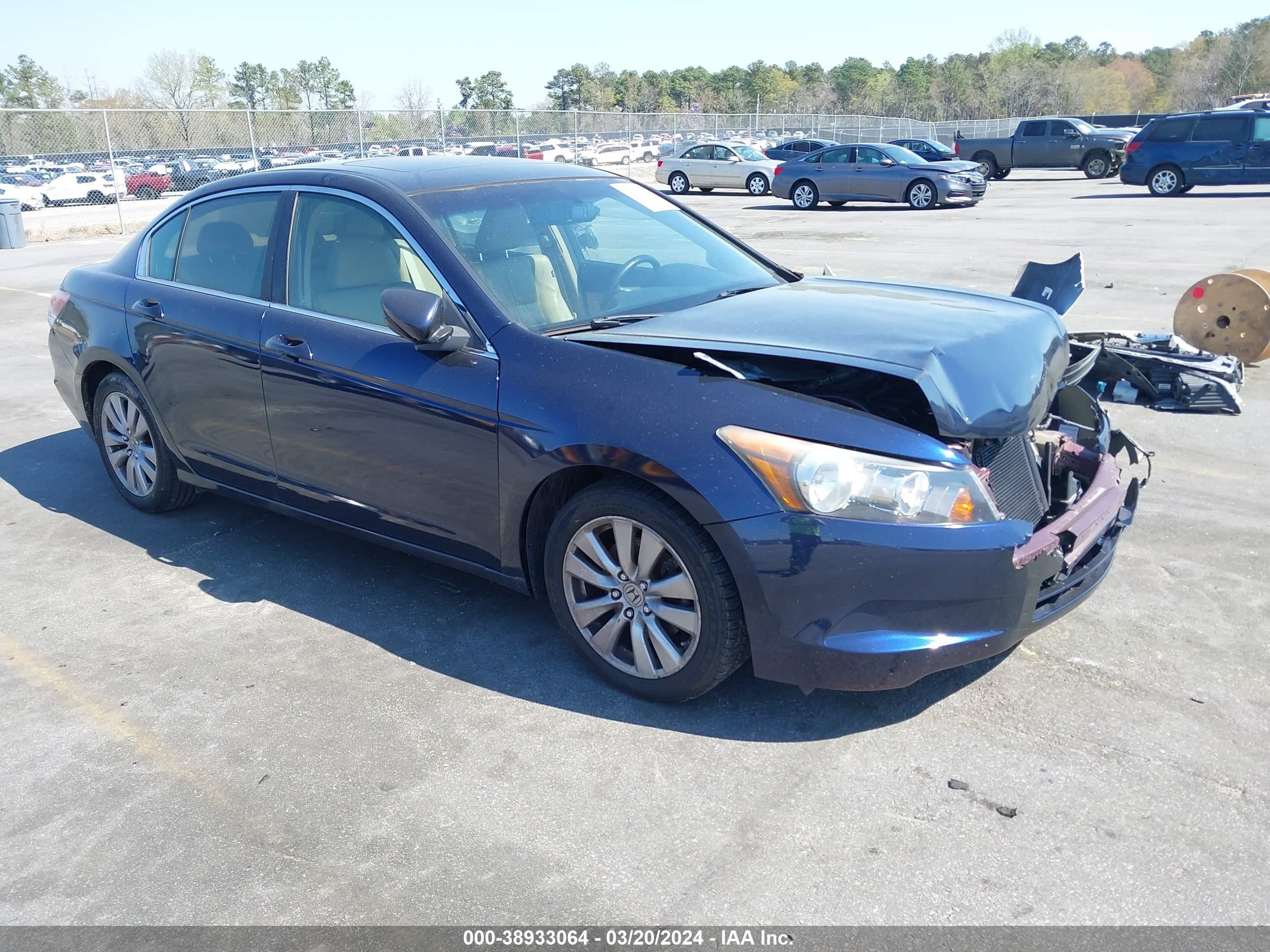 Photo 0 VIN: 1HGCP2F84BA150791 - HONDA ACCORD 