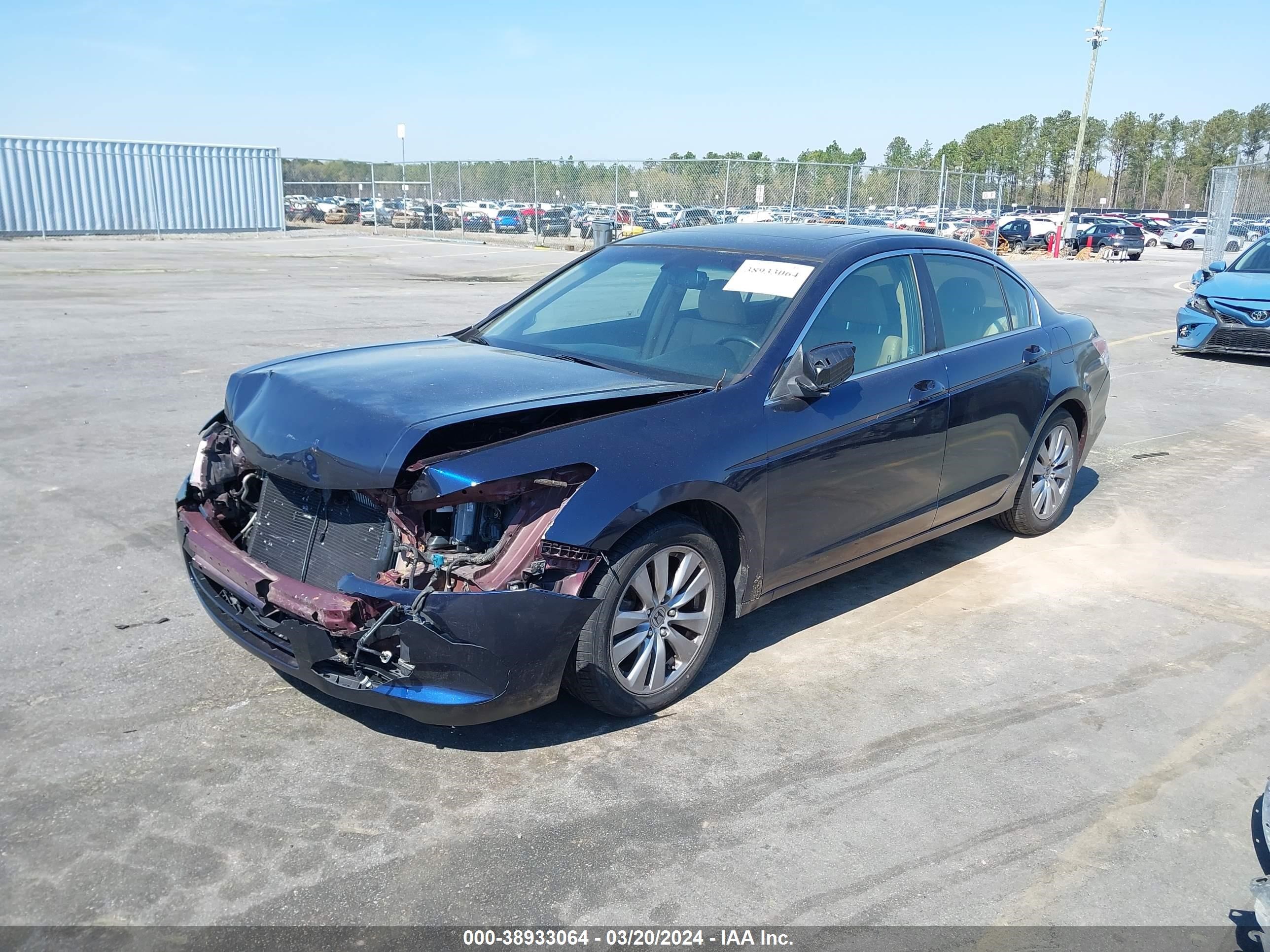 Photo 1 VIN: 1HGCP2F84BA150791 - HONDA ACCORD 