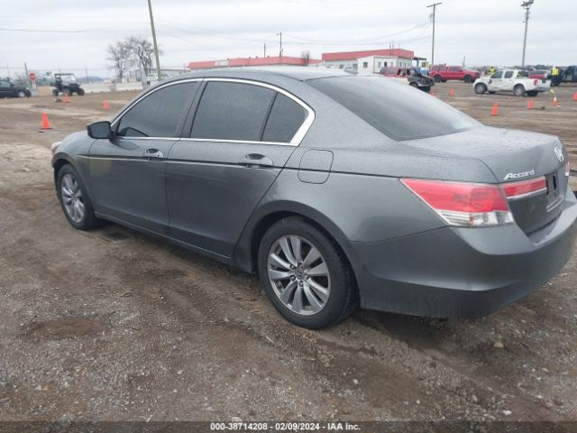 Photo 2 VIN: 1HGCP2F84CA037568 - HONDA ACCORD 