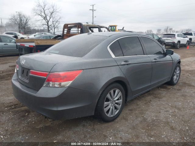 Photo 3 VIN: 1HGCP2F84CA037568 - HONDA ACCORD 