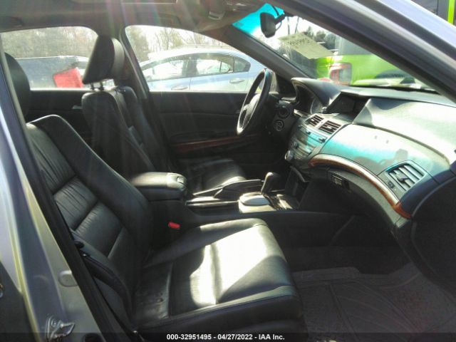 Photo 4 VIN: 1HGCP2F84CA083675 - HONDA ACCORD SDN 