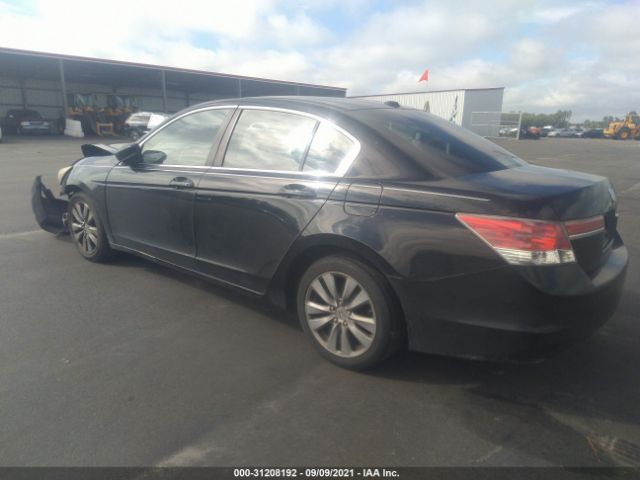 Photo 2 VIN: 1HGCP2F84CA091372 - HONDA ACCORD SDN 