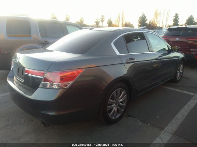 Photo 3 VIN: 1HGCP2F84CA110972 - HONDA ACCORD SDN 