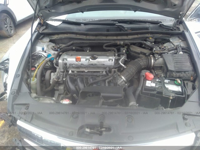 Photo 9 VIN: 1HGCP2F84CA134964 - HONDA ACCORD SDN 