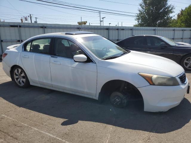 Photo 3 VIN: 1HGCP2F85AA020100 - HONDA ACCORD EXL 