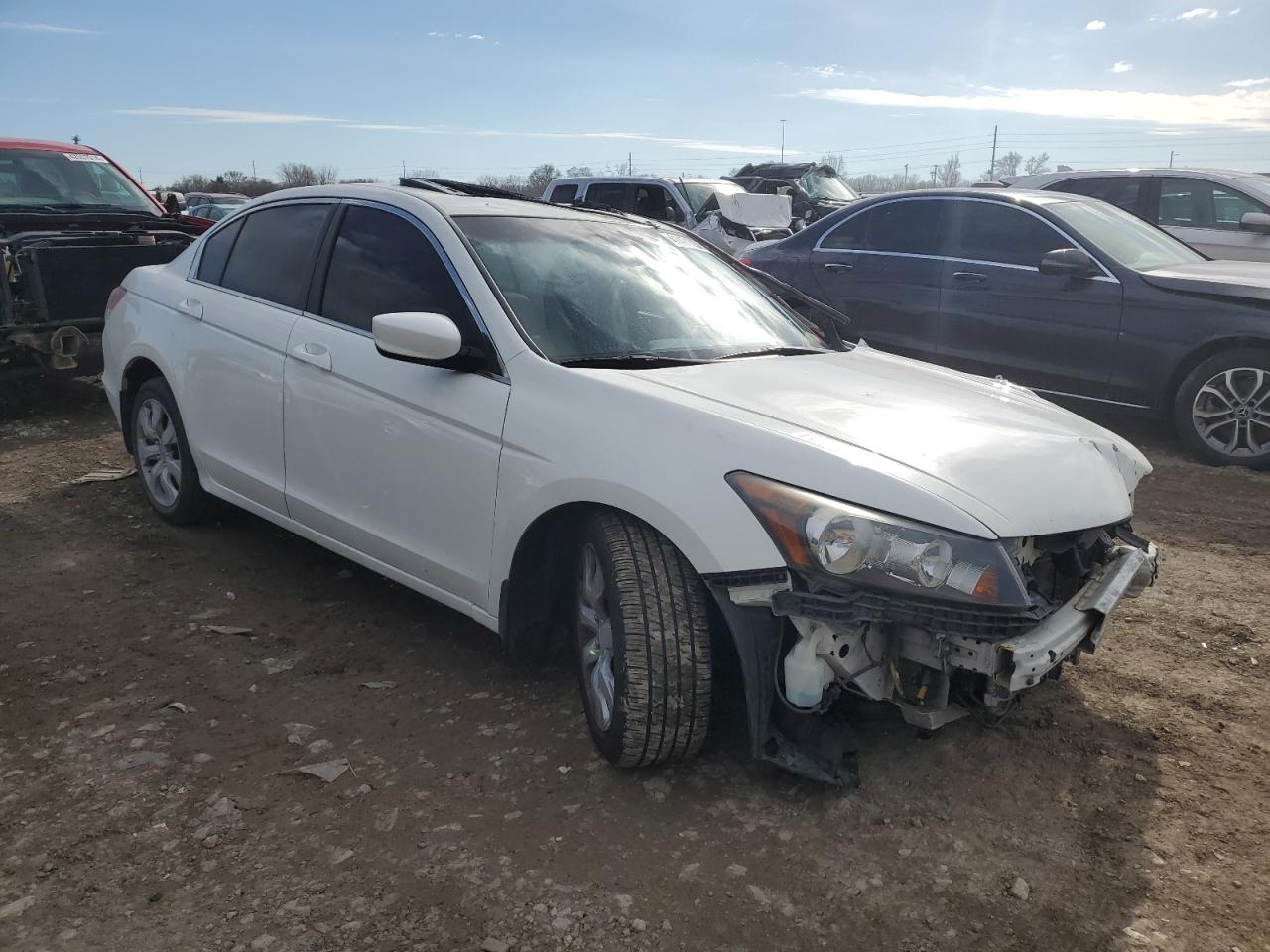 Photo 3 VIN: 1HGCP2F85AA071578 - HONDA ACCORD 