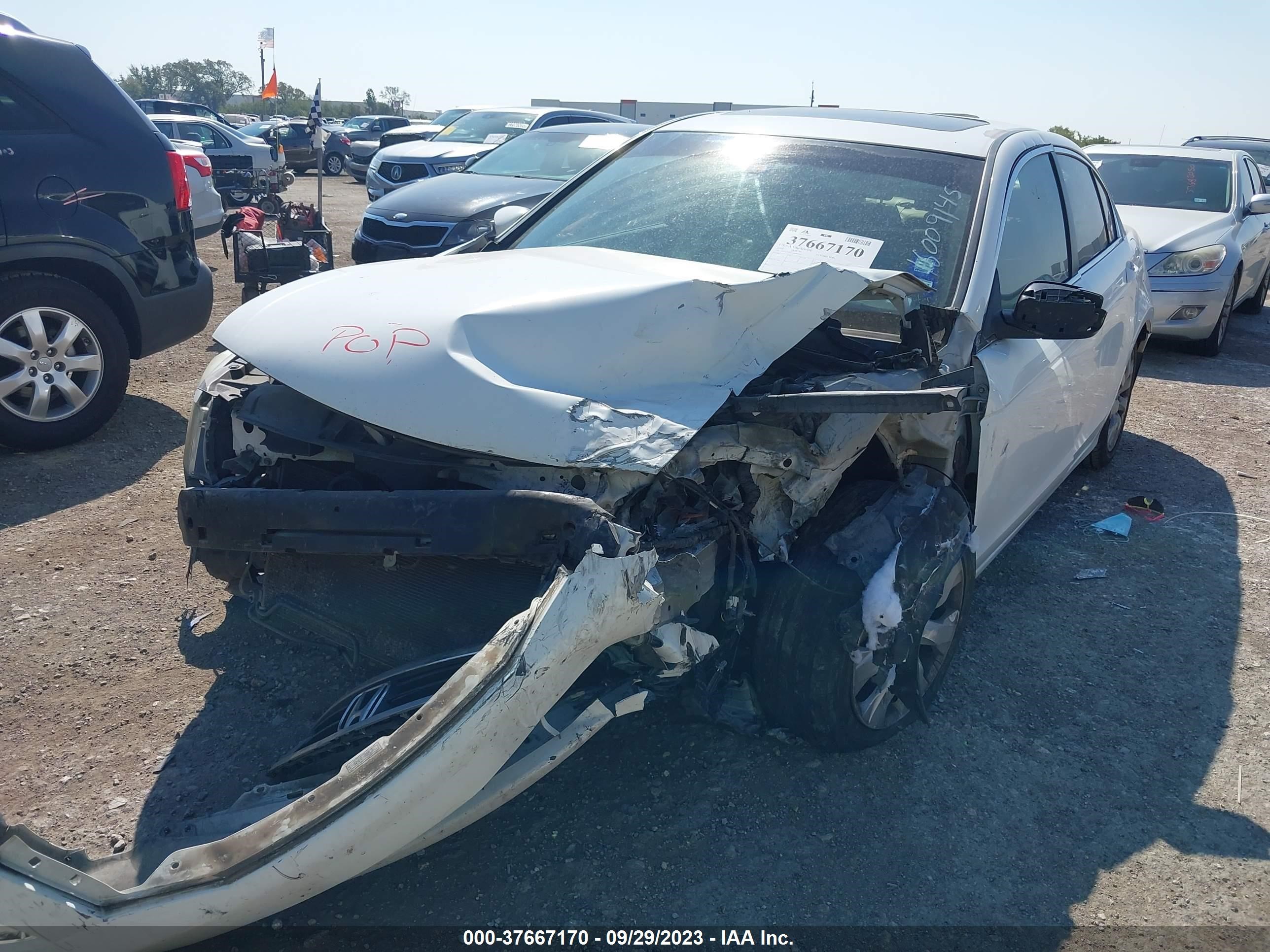 Photo 5 VIN: 1HGCP2F85AA089711 - HONDA ACCORD 