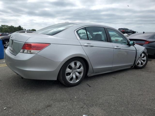 Photo 2 VIN: 1HGCP2F85AA111254 - HONDA ACCORD EXL 