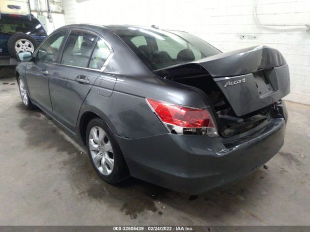 Photo 2 VIN: 1HGCP2F85AA126952 - HONDA ACCORD SDN 