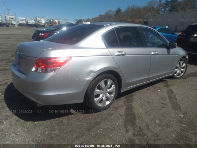 Photo 3 VIN: 1HGCP2F85AA182860 - HONDA ACCORD SDN 