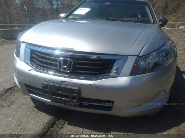 Photo 5 VIN: 1HGCP2F85AA182860 - HONDA ACCORD SDN 