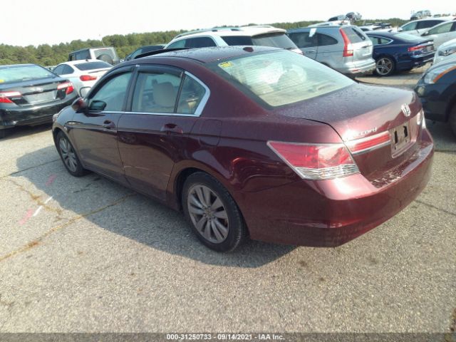 Photo 2 VIN: 1HGCP2F85BA008031 - HONDA ACCORD SDN 