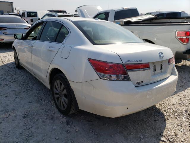 Photo 2 VIN: 1HGCP2F85BA036637 - HONDA ACCORD EXL 