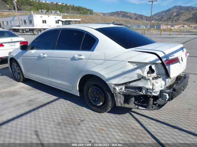 Photo 2 VIN: 1HGCP2F85BA123616 - HONDA ACCORD 