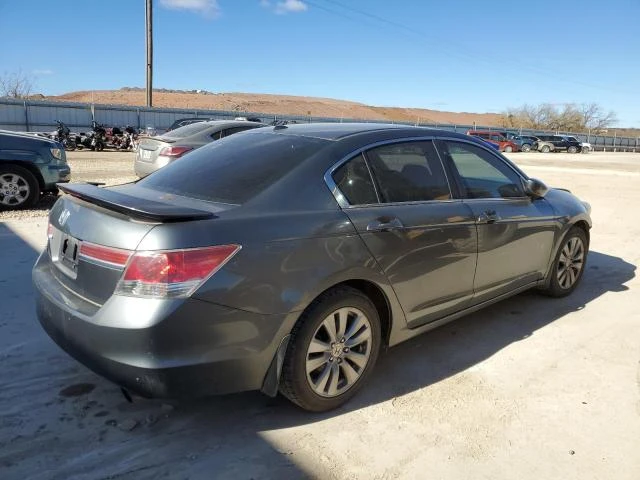 Photo 2 VIN: 1HGCP2F85CA033769 - HONDA ACCORD EXL 