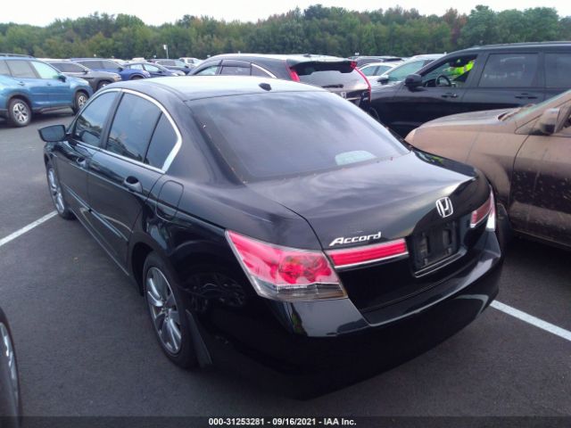 Photo 2 VIN: 1HGCP2F85CA136108 - HONDA ACCORD SDN 