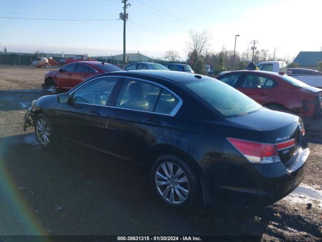 Photo 2 VIN: 1HGCP2F85CA149103 - HONDA ACCORD 