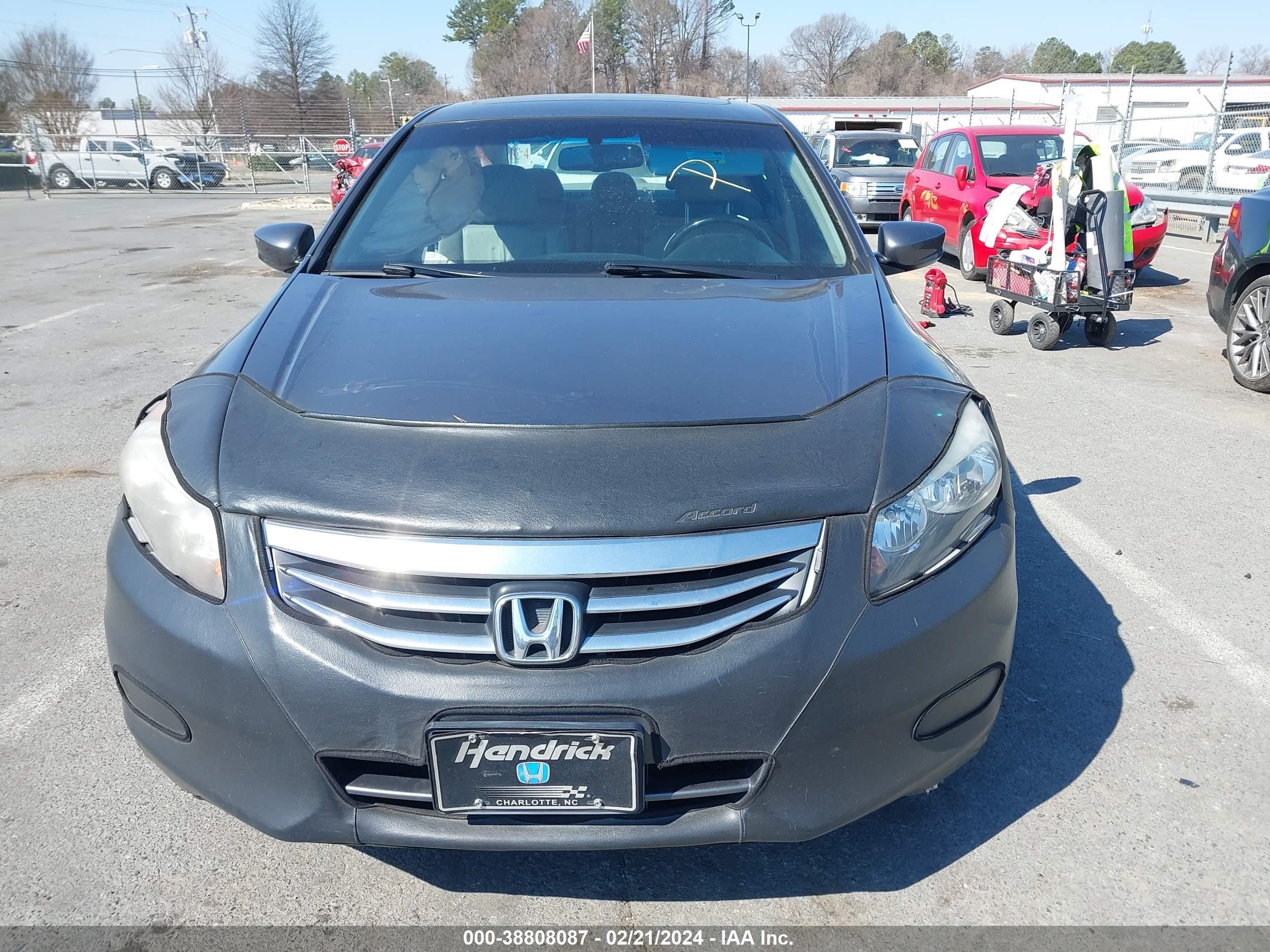 Photo 11 VIN: 1HGCP2F85CA187379 - HONDA ACCORD 