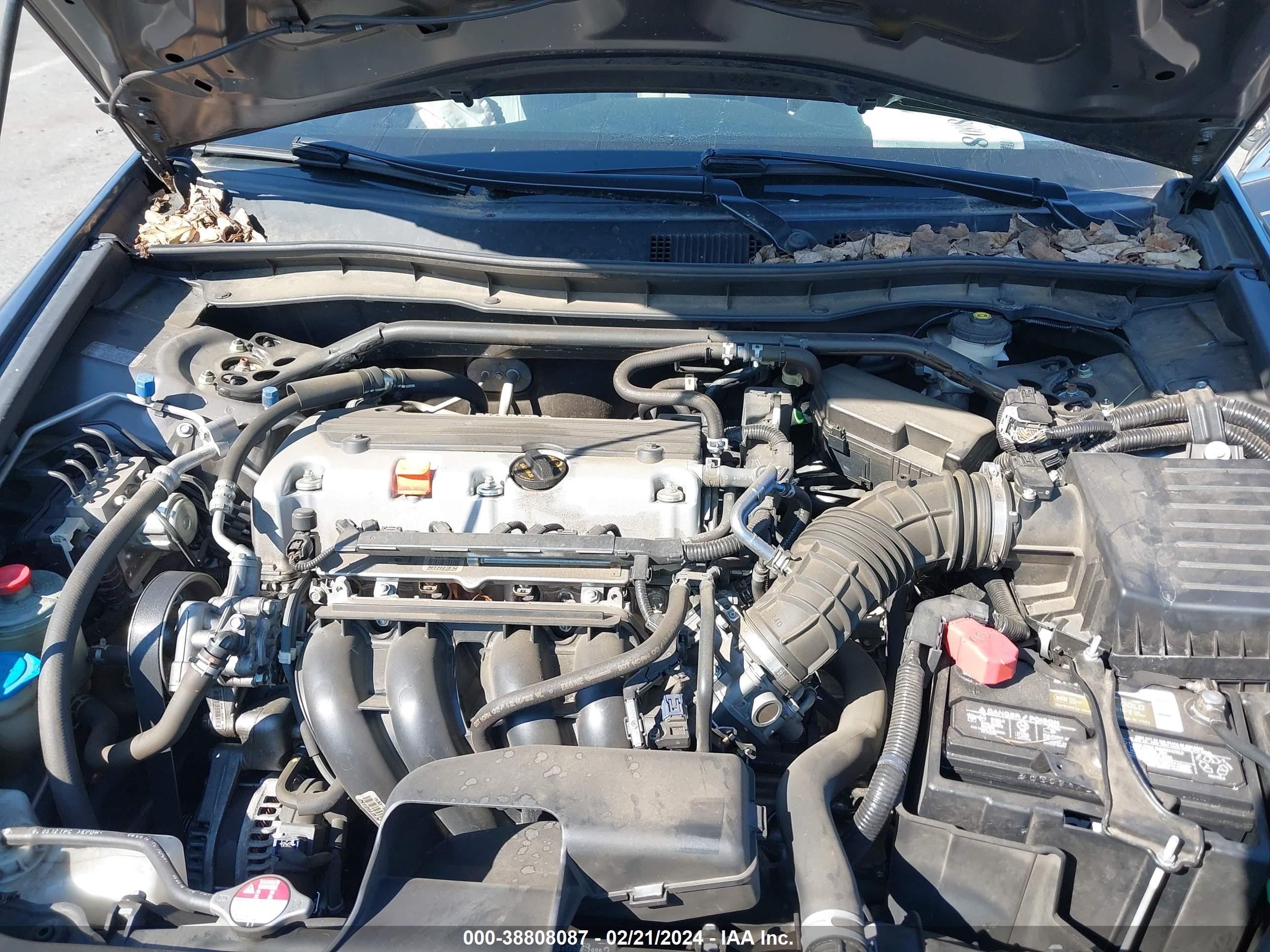 Photo 9 VIN: 1HGCP2F85CA187379 - HONDA ACCORD 