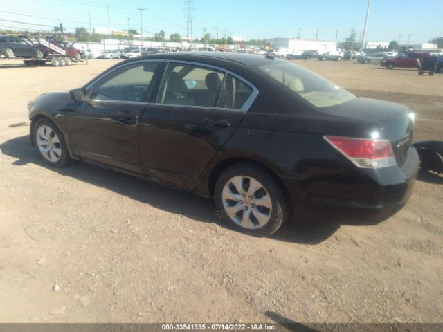 Photo 2 VIN: 1HGCP2F86AA037973 - HONDA ACCORD SDN 