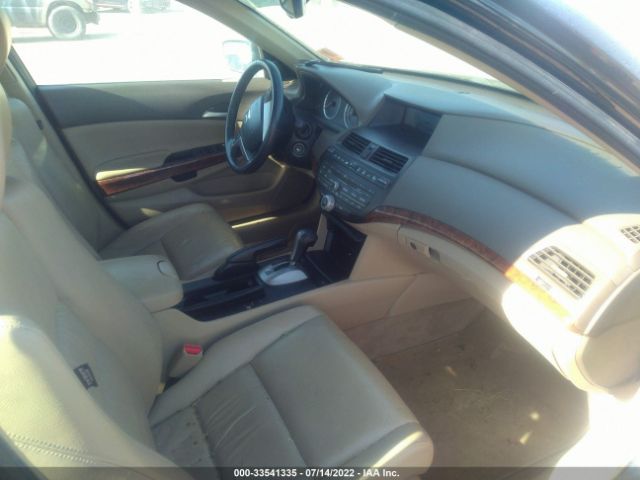 Photo 4 VIN: 1HGCP2F86AA037973 - HONDA ACCORD SDN 