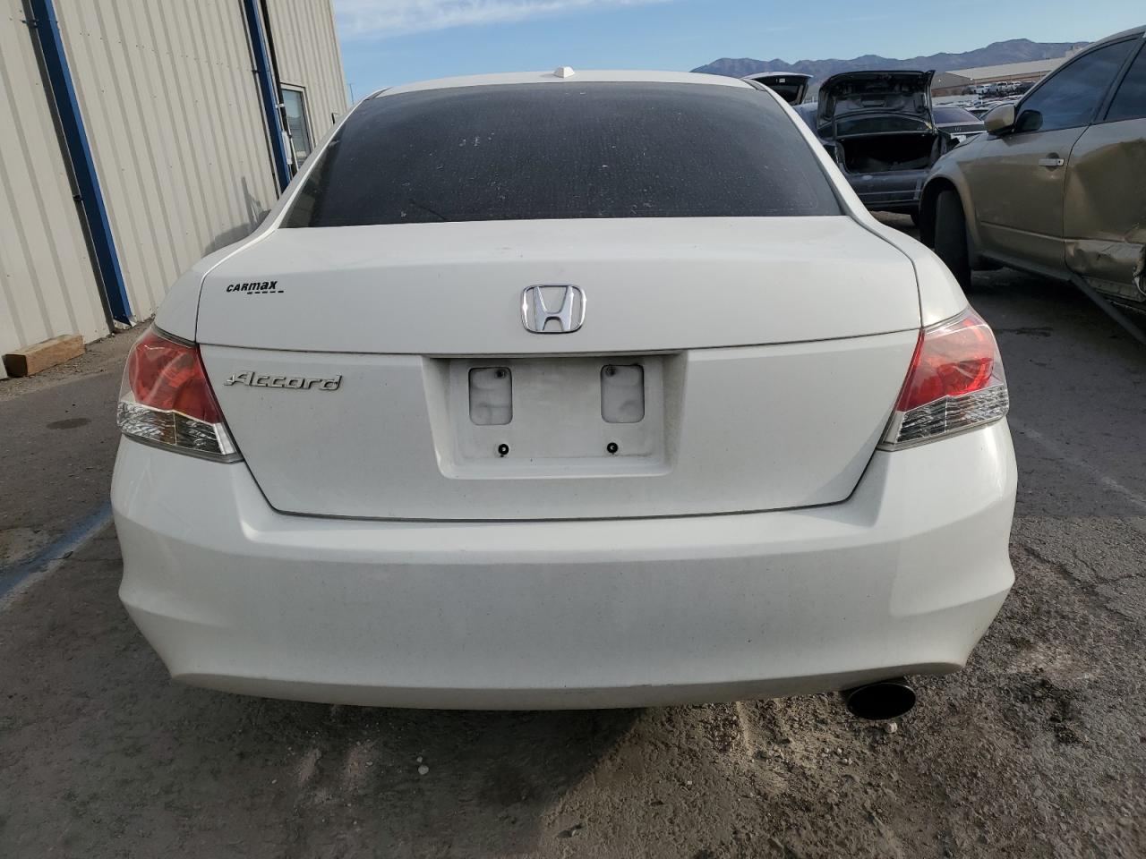 Photo 5 VIN: 1HGCP2F86AA075428 - HONDA ACCORD 