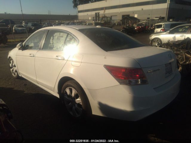 Photo 2 VIN: 1HGCP2F86AA075445 - HONDA ACCORD SDN 