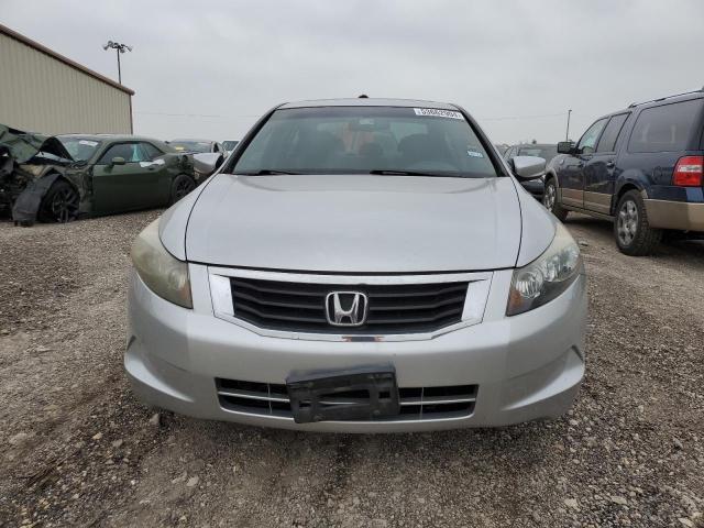 Photo 4 VIN: 1HGCP2F86AA097350 - HONDA ACCORD 