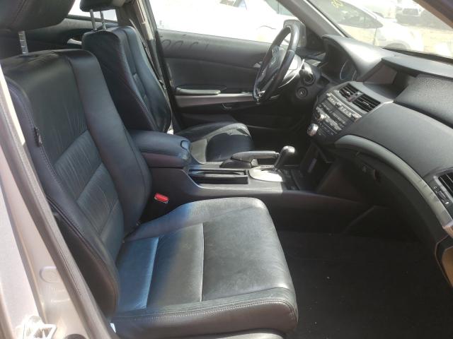 Photo 4 VIN: 1HGCP2F86AA098188 - HONDA ACCORD EXL 