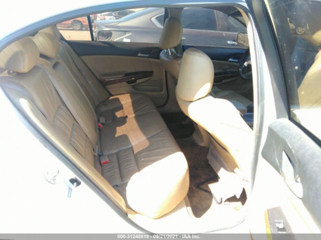 Photo 5 VIN: 1HGCP2F86BA001637 - HONDA ACCORD SDN 