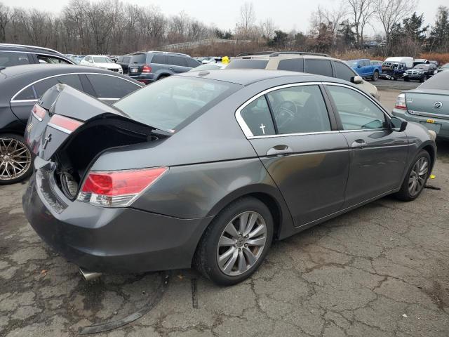 Photo 2 VIN: 1HGCP2F86BA068903 - HONDA ACCORD 