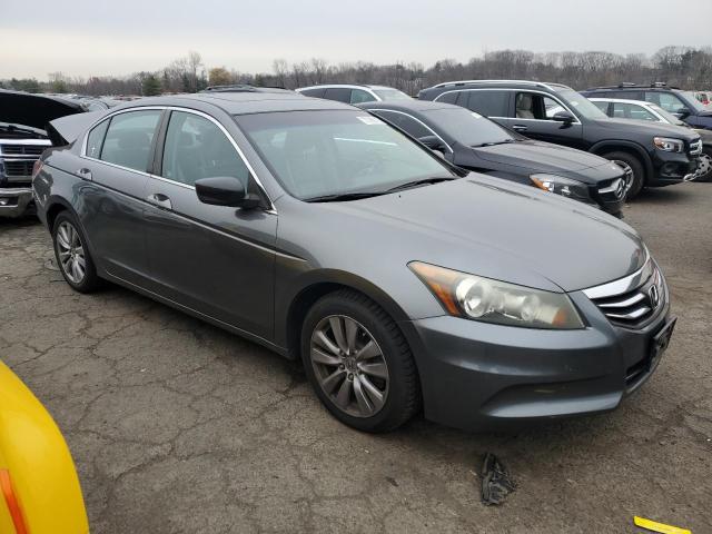 Photo 3 VIN: 1HGCP2F86BA068903 - HONDA ACCORD 