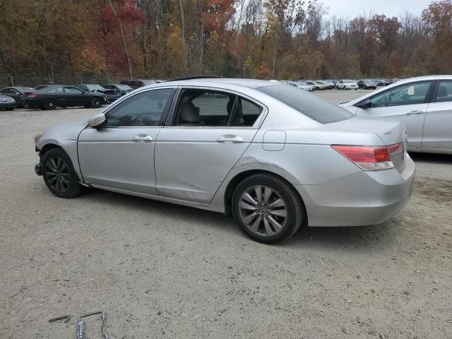 Photo 1 VIN: 1HGCP2F86BA073261 - HONDA ACCORD 