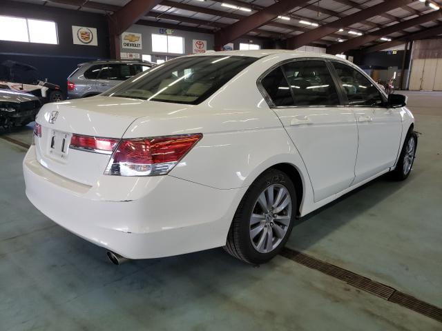 Photo 3 VIN: 1HGCP2F86BA103875 - HONDA ACCORD EXL 