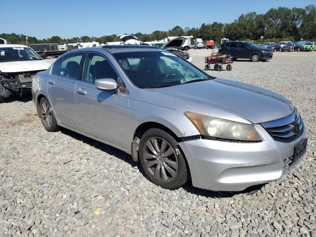 Photo 3 VIN: 1HGCP2F86BA113063 - HONDA ACCORD EXL 